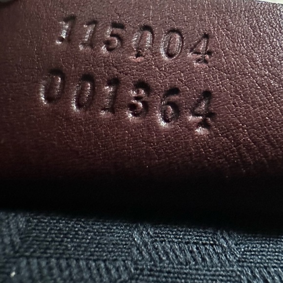 Authentic Gucci burgundy half moon bag - Picture 10 of 17
